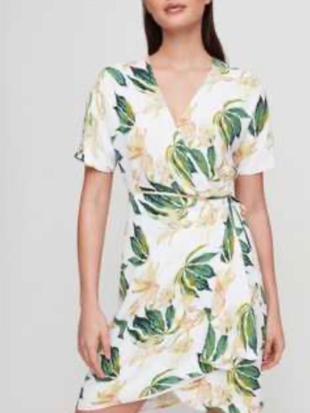 Aritzia Babaton Wallace Floral Wrap Dress Size Small